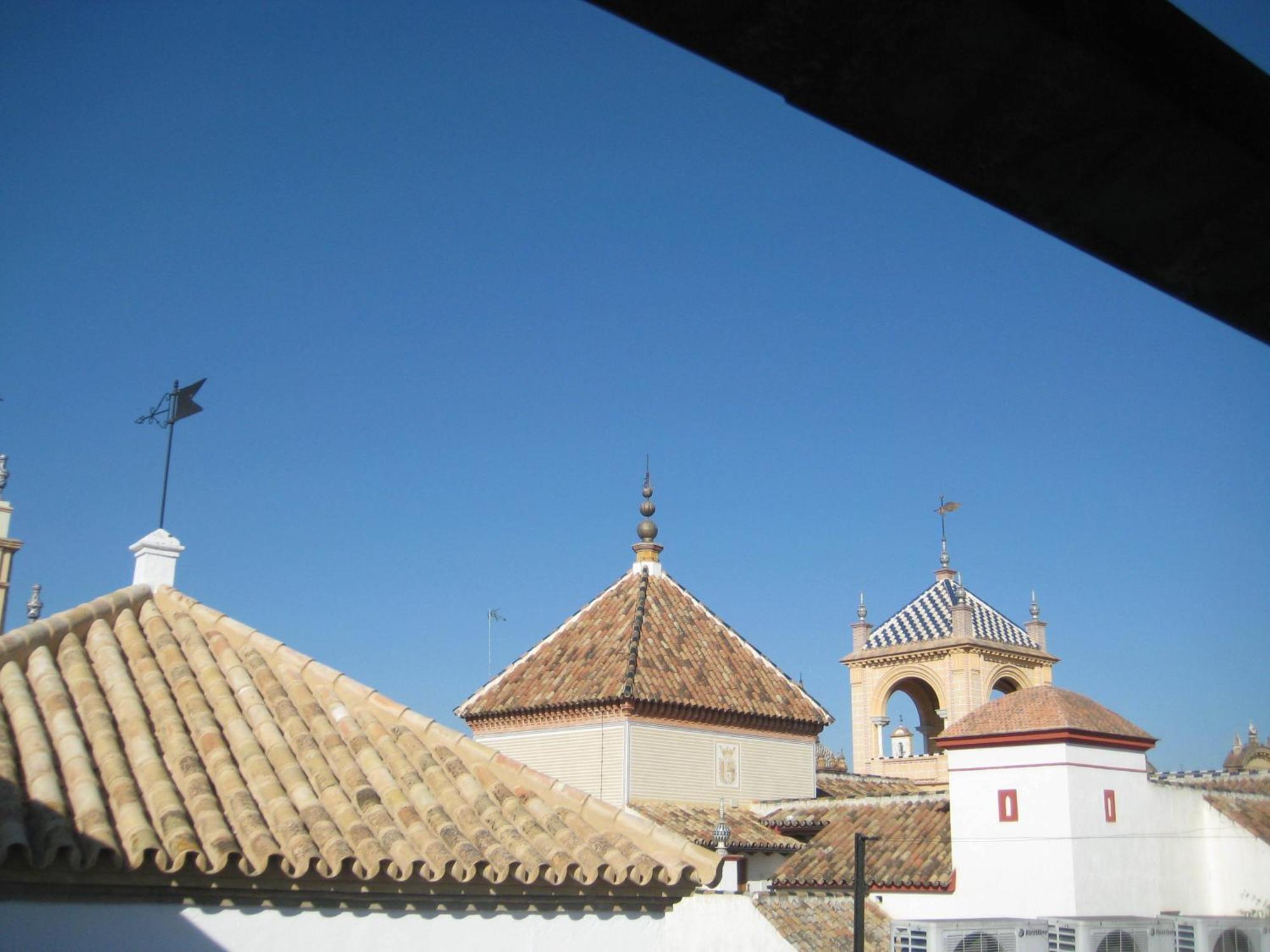 Pension Bienvenido Sevilla Exterior foto